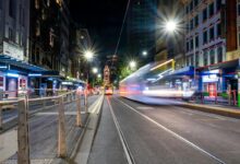 深度解析澳大利亚物理学前景：就业、科研与移民全攻略