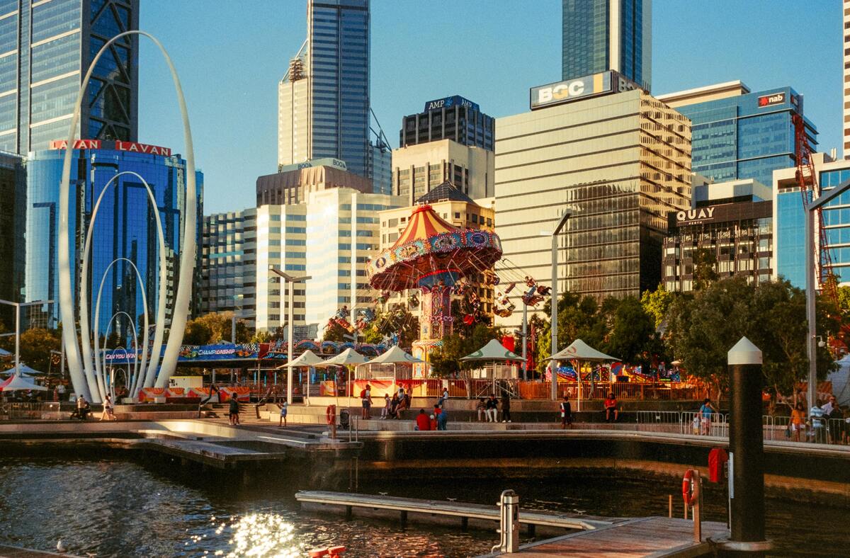 在澳大利亚自建房屋全攻略：从土地选购到竣工入住的完整指南